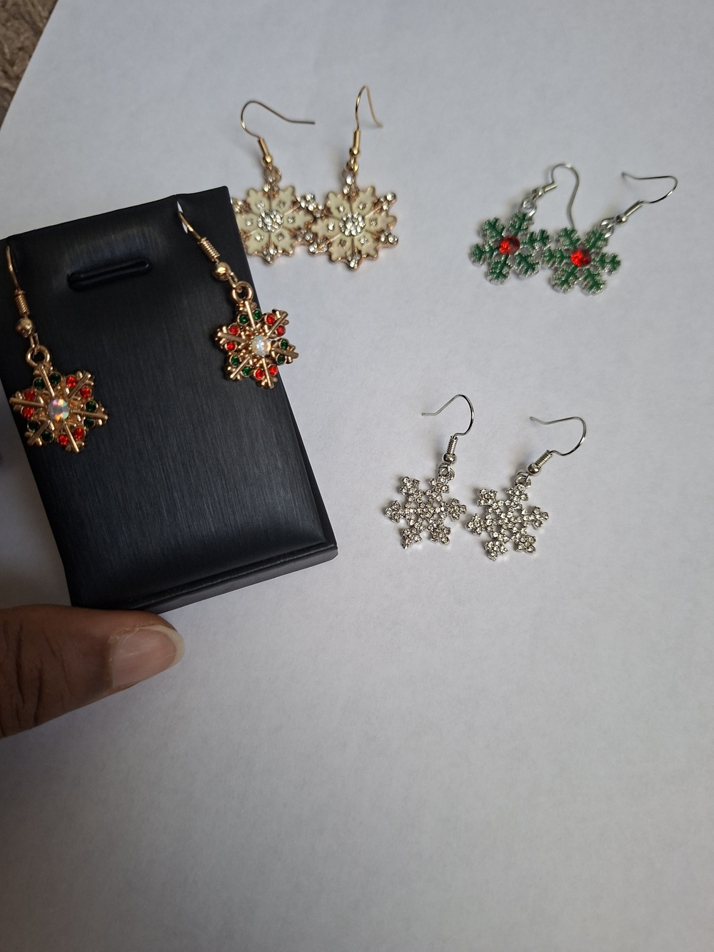 Festive Snowflake Dangle Earrings - Gold & Green Options